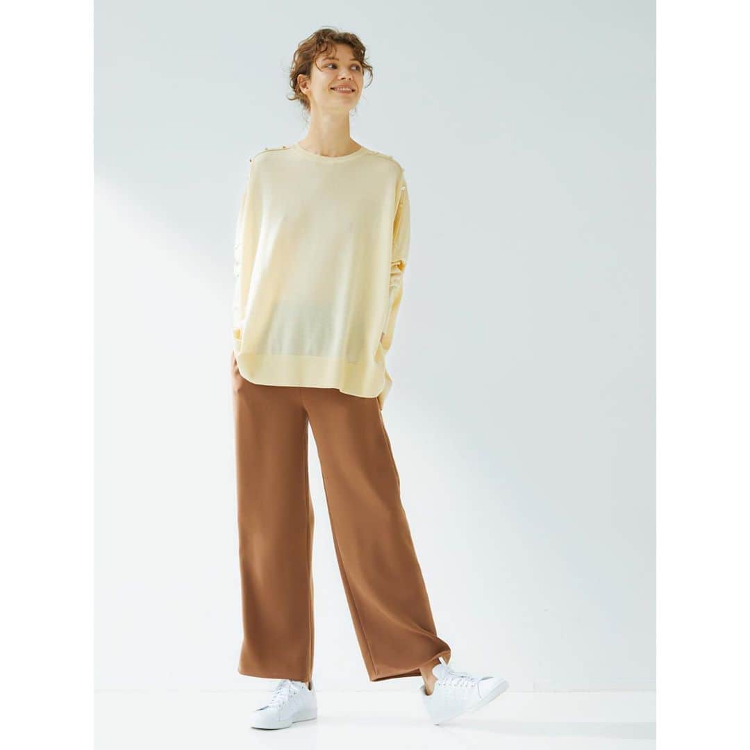 INDIVIのインスタグラム：「.﻿ 2020 WINTER LOOKBOOK﻿ ﻿ ﻿ ﻿ ﻿ #INDIVI﻿ #インディヴィ」