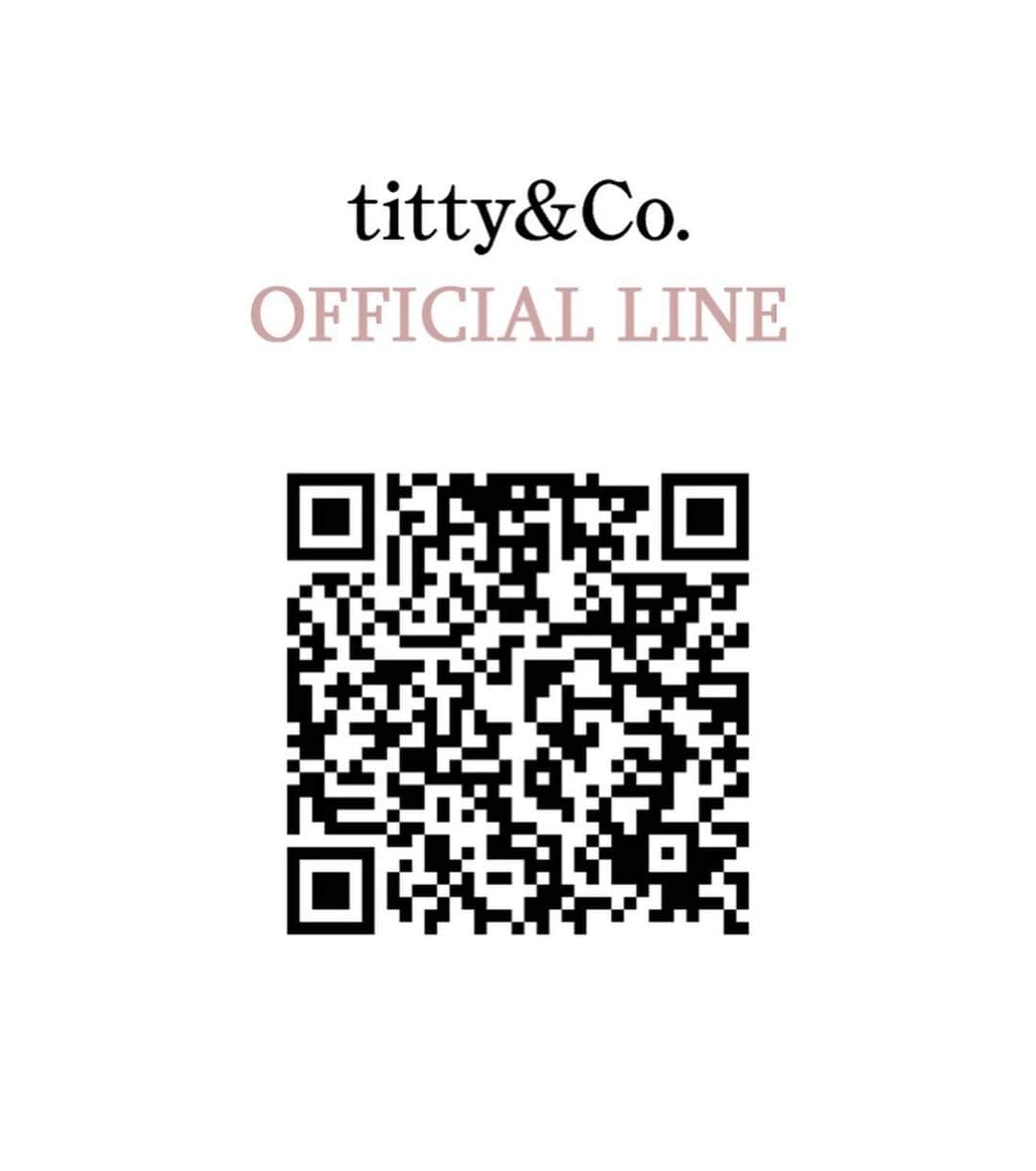 ティティ&コーさんのインスタグラム写真 - (ティティ&コーInstagram)「▶︎2020 AW 2nd COLLECTION﻿ ﻿ titty&Co. 冬のコンセプトは﻿ " No more boredom "﻿ ﻿ #スイッチングシャギーニットトップス﻿ ¥6,300﻿ O.WHT/BLK/BEG﻿ ﻿ #ラメツイードスカパン (titty&Co.petit)﻿ ¥4,500﻿ BLK/BEG﻿ ﻿ #ポイントファーパンプス﻿ ¥9,800﻿ RED/BLK﻿ ﻿ ﻿ #tittyandco #tittyco #2020 #autumn #nomoreboredom  #aw #fashion  #follow #followme #girly  #ティティーアンドコー #秋 #秋服 #フェミニン #ニット #シャギーニット #ミニスカート #スカパン #ツイード #ラメ #デート服 #参戦服 #ローファー」11月6日 17時42分 - tittyandco_com