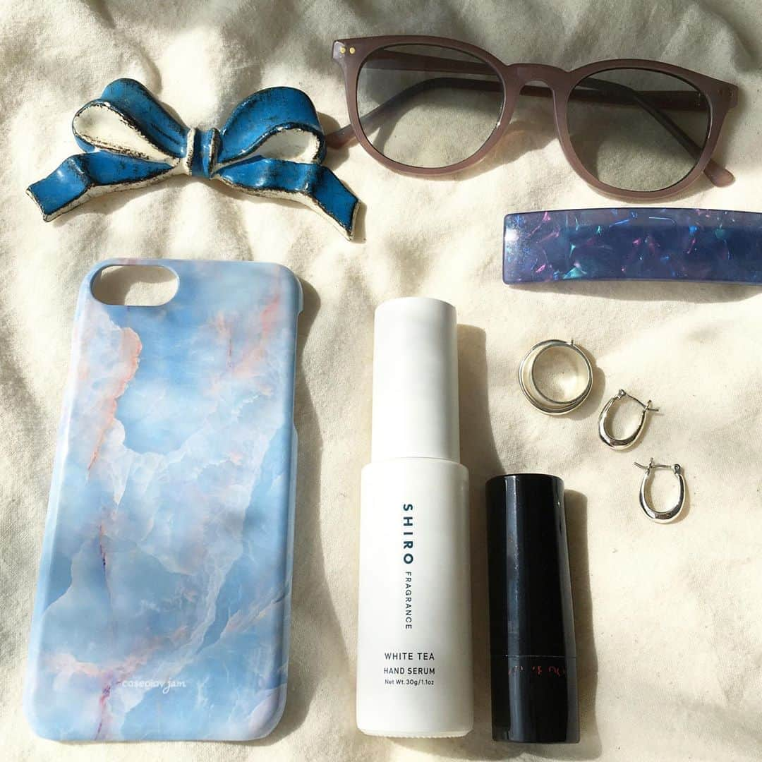 phocaseさんのインスタグラム写真 - (phocaseInstagram)「【Chalcedony】﻿ ﻿ ブルーって可愛い🦕🐬🌏🧊🛸﻿ ﻿ ﻿ 取り扱っているスマホケースはiPhone、Androidたくさんの機種に対応しています💡﻿ ﻿ ﻿ LINE@のお友達になってくれた﻿ 方にはクーポンをプレゼントしています🎁﻿ @をつけてcaseplay_jamで検索してね🍒﻿  ﻿ ﻿ ﻿ ﻿ #caseplay_jam  #スマホケース #iPhone #Android #caseplayjam #iPhoneケース #アイフォンケース #手帳型ケース #androidケース #携帯ケース #スマホケース専門店 #おしゃれ雑貨 #友達募集 #スマホ」11月6日 17時50分 - caseplay_jam