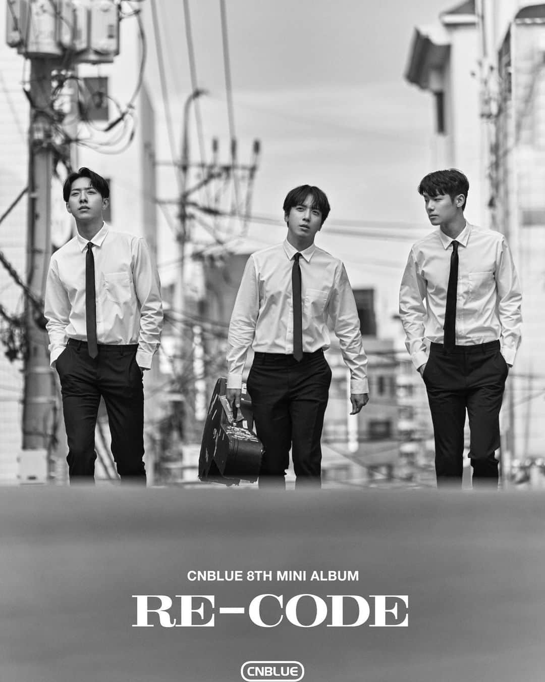 イ・ジョンシンさんのインスタグラム写真 - (イ・ジョンシンInstagram)「CNBLUE 8TH MINI ALBUM [RE-CODE]  TEASER POSTER  ▶ ALBUM RELEASE 2020.11.17 6PM  #CNBLUE #씨엔블루 #8TH_MINI_ALBUM #RE_CODE」11月6日 18時06分 - leejungshin91