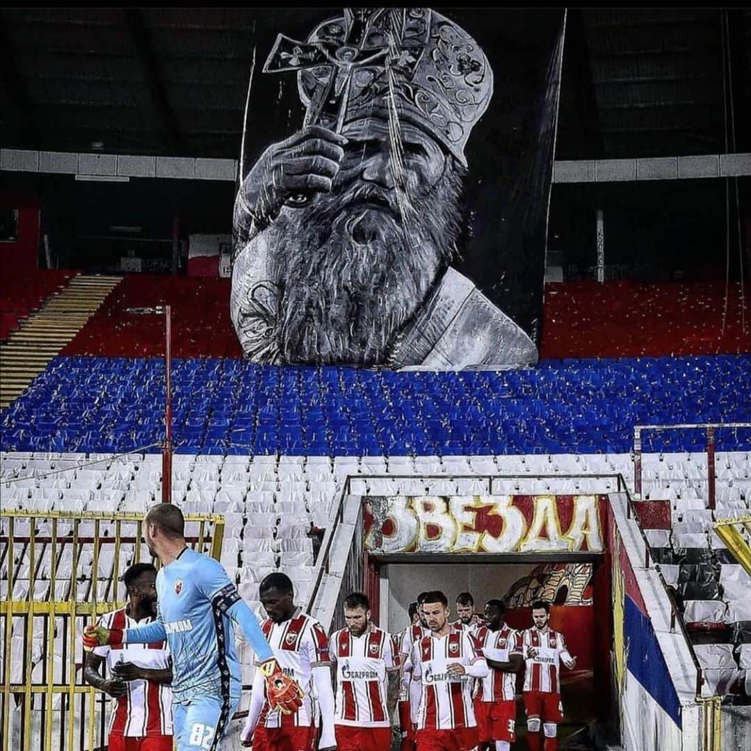 ミロシュ・デゲネクさんのインスタグラム写真 - (ミロシュ・デゲネクInstagram)「Idemo dalje 🔴⚪️ @europaleague」11月6日 18時09分 - milosdegenek