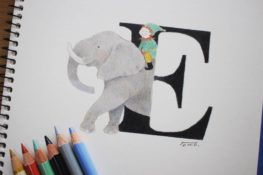 Tomoko Shintaniのインスタグラム：「Letters “E” 🐘🎪🤗 . いーかしら。 . #letters #elephant #elf #entertainers #ぱおーん #holbeinartistscoloredpencil #karismacolorpencils」