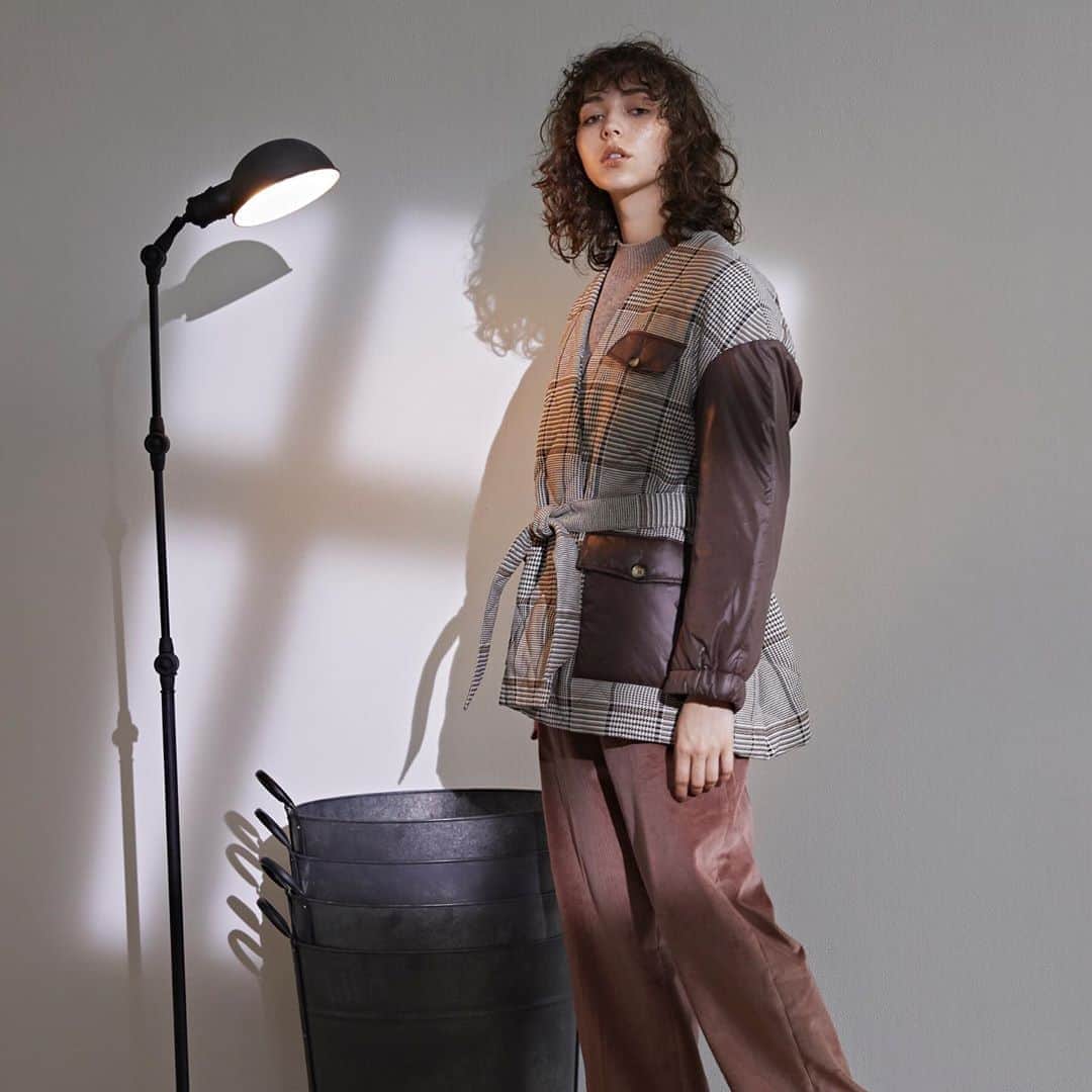エリオポールのインスタグラム：「. HAVE A LOVELY DAY 10.23.-11.26.  . JACKET [BAUM UND PFERDGARTEN]  58,000yen+tax KNIT [HÉLIOPÔLE]  28,000yen+tax PANTS [Cellar Door]  22,000yen+tax . . . #HELIOPOLE #エリオポール #HAVEALOVELYDAY #2020aw #autumnwinter #selectshop #fashion #CPOJACKET #style #Utility #british #britishstyle」