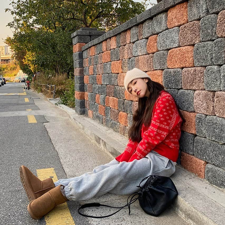 Official STYLENANDAさんのインスタグラム写真 - (Official STYLENANDAInstagram)「난다메이드🍂❤️ #stylenanda」11月6日 18時33分 - houseof3ce