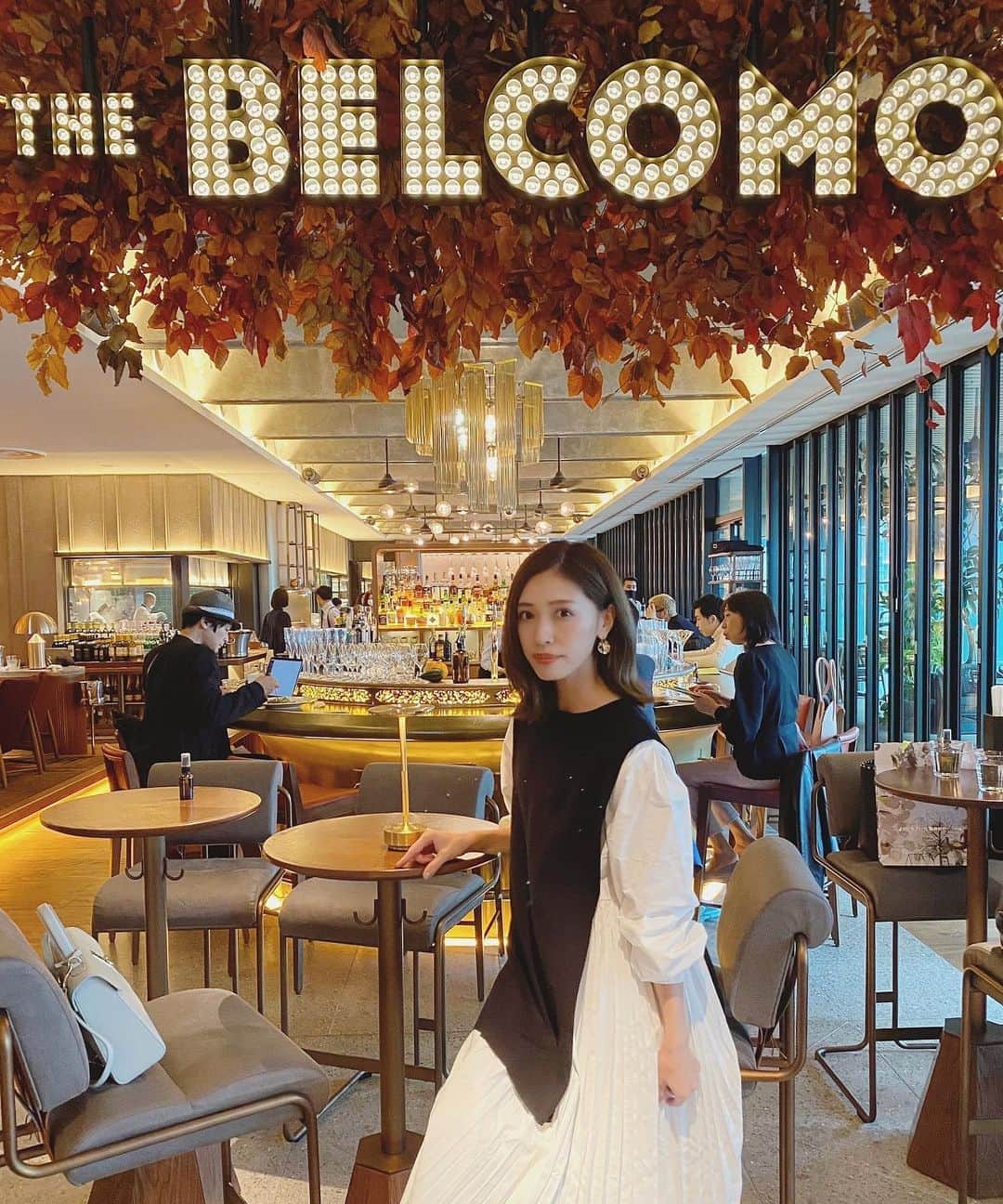 石黒美帆のインスタグラム：「*﻿ 先日お伺いしたAOYAMA GRAND HOTEL🍁﻿ ﻿ ﻿ ニットドッキングワンピースは﻿ 大好きな @trefleplus のもの♡﻿ ﻿ ﻿ サイドがプリーツになっているので﻿ ラインが綺麗に出ます🧚🏻‍♀️🧚🏻‍♀️﻿ ﻿ ﻿ ﻿ #fashion#fashionstyle#fashiongram#instafashion#outfit#ootd#dailylook#trefleplus#aoyamagrandhotel#belcomo#패션#오오티디#ファッション#コーデ#秋服#秋コーデ#モノトーンコーデ#シンプルコーデ#トレフルプラス#外苑前#表参道」