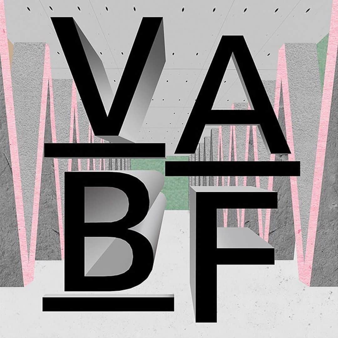 島田大介のインスタグラム：「applause booksさんの所に　#写真集時光  置いて頂きます。  #Repost @applause_books ・・・ 11月16日（月）〜23日（月・祝）に開催されるバーチャル空間でのアートブックフェア VIRTUAL ART BOOK FAIRに出店いたします。昨年までのラインナップに加え、2020年発売の北岡稔章「Equally, Beautiful」や島田大介「時光」、「ARCHITECTURE OF SNARK 2019」もお買い求めいただけます。会期中に商品をご購入いただいた方には、VABFオリジナルステッカーの特典付きです。 #VABF #applause #artbook #photobook #ampersands #bookdesign #design #写真集時光」
