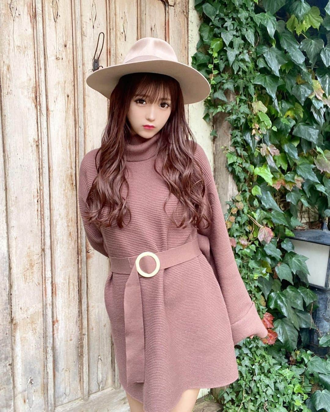 松田聖菜さんのインスタグラム写真 - (松田聖菜Instagram)「こないだ着てた服の質問多かったから答えるね🥺💗 ＠spiralgirl_official のだよ♡  ベルト付きでかわいい♡ 色がめっちゃ秋っぽくて好み←  #SPIRALGIRL #スパイラルガール」11月6日 19時03分 - seinaaa_0318