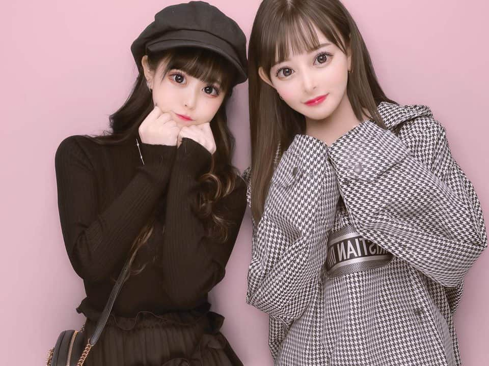 兎凪さやかさんのインスタグラム写真 - (兎凪さやかInstagram)「❤︎❤︎さや🐰みさ❤︎❤︎ ほんとずっとかわいくて美しくて優しくて天使って存在するんだあってずっとしあわせだった🥺❤︎ おそろいの服着てこんどまたデートする❤︎また次会う予定も立てたからそれをたのしみに生きるぞ〜❤︎❤︎ #プリクラ　#とっちゃった　#❤︎」11月6日 19時35分 - chuuu_12168