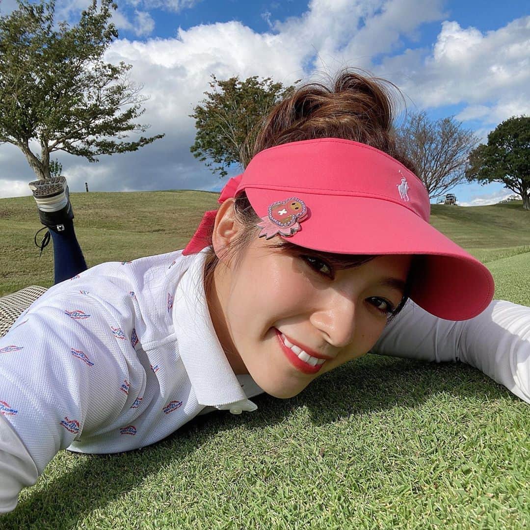 岩根沙恵子?さえみるのインスタグラム：「⛳️お天気良い日のゴルフが続いてて気持ちいい〜💓 ラルフローレンのサンバイザー初おろしでるんるん♡ . #お洒落ゴルファー #ゴルフウェアコーデ #ゴルフコーデ #ゴルフ女子  #ゴルフ女子コーデ #ゴルフ初心者 #ゴルフ好き女子 #スポニチ女子 #ゴルフ好き #アルチビオコーデ #女子ゴルフ #スポニチ女子 #スポーツ女子 #筋肉痛好き #ゴルフ好きと繋がりたい #ゴルフコーディネート #キャスコ #キャスコ女子ゴルフ部 #プロテイン女子 #スポニチスクエア #スポーツ女子  #ゴルフバカ #instagolf #インスタゴルフ女子 #golstagram #ゴルジョモ #ゴルフファッション #ごるふ女子 #おしゃれゴルファー  #golflife #さえみるゴルフ #ポロゴルフ @sponichi_official  @kasco_joshi_golf  @kascogolf」