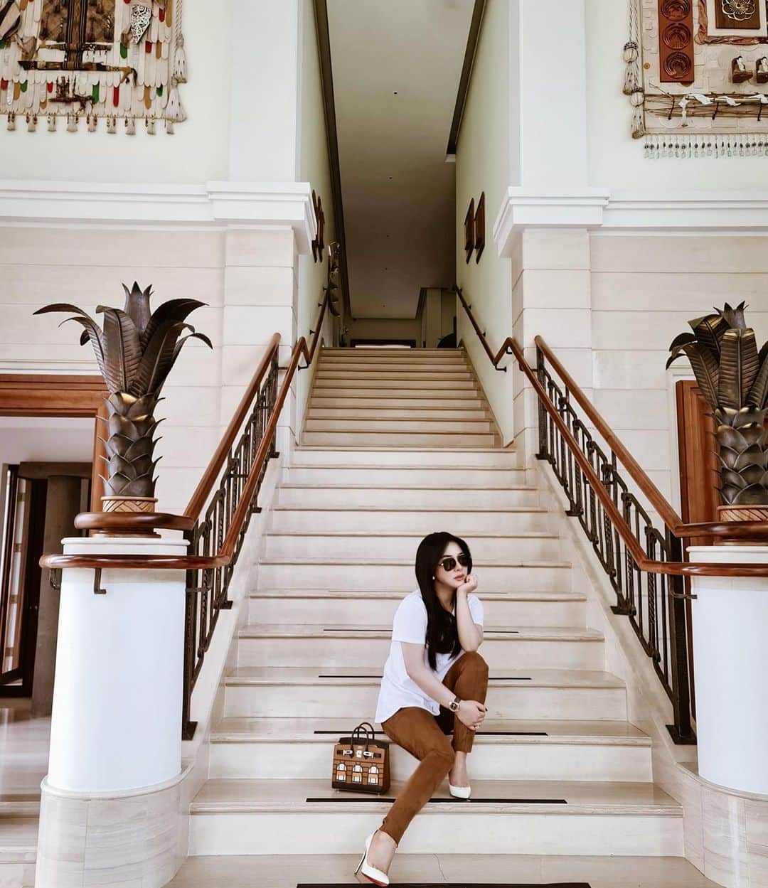 Syahriniさんのインスタグラム写真 - (SyahriniInstagram)「• Happy Weekend !  _______________𝓢𝓨𝓡_____________  #PrincesSyahrini」11月6日 19時43分 - princessyahrini