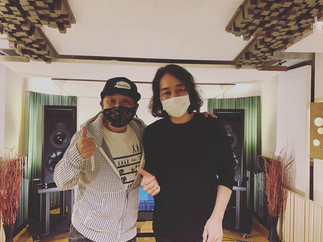 島田昌典のインスタグラム：「Chage さんのニューアルバム「Boot up!!」今日最終行程のマスタリングが終了し完成となりました！12／9リリースです。とっても素晴らしいアルバムになったと思います。是非お聴きください！  #chage」