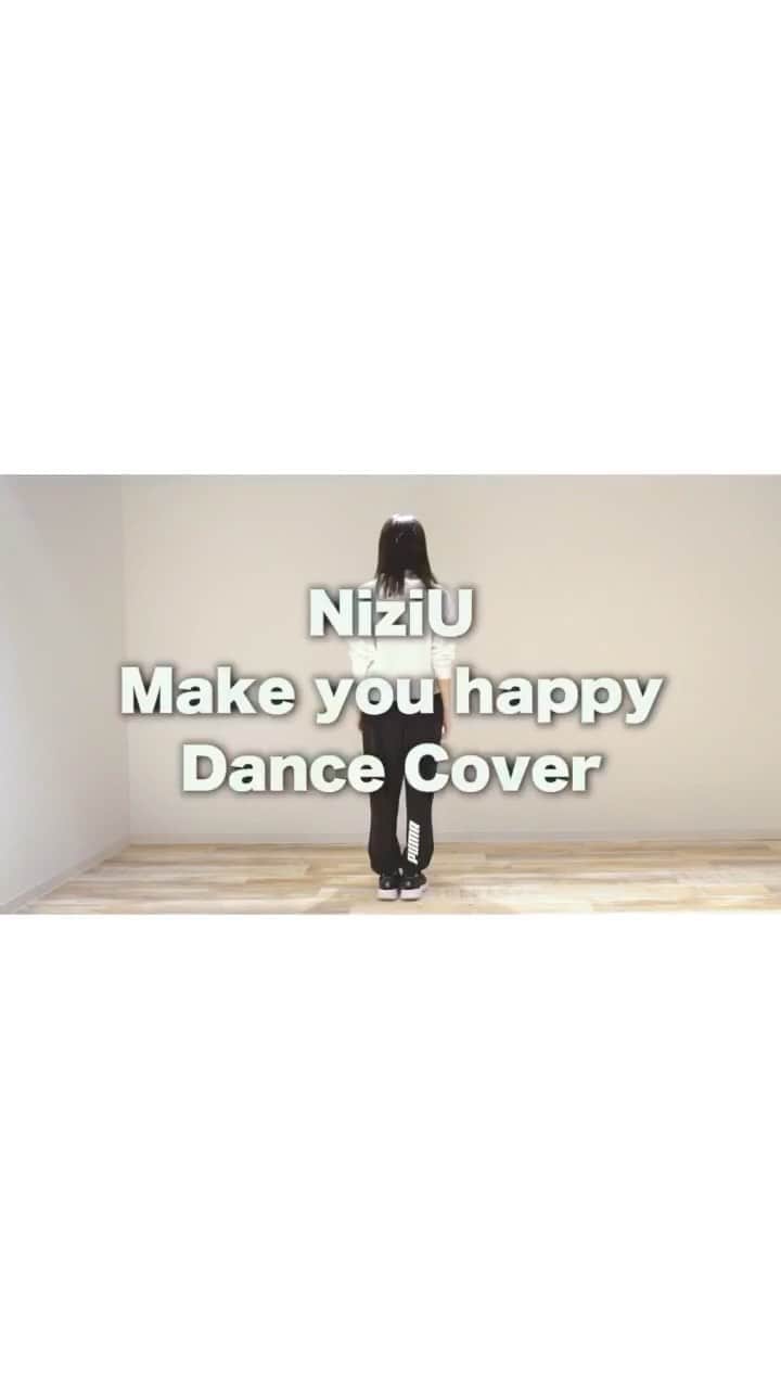 下村実生のインスタグラム：「踊らせて頂きました！ YouTubeで続きが見れるのでプロフィールのURLから飛んでみてね〜🤓  #NiziU #makeyouhappy  #踊ってみた」