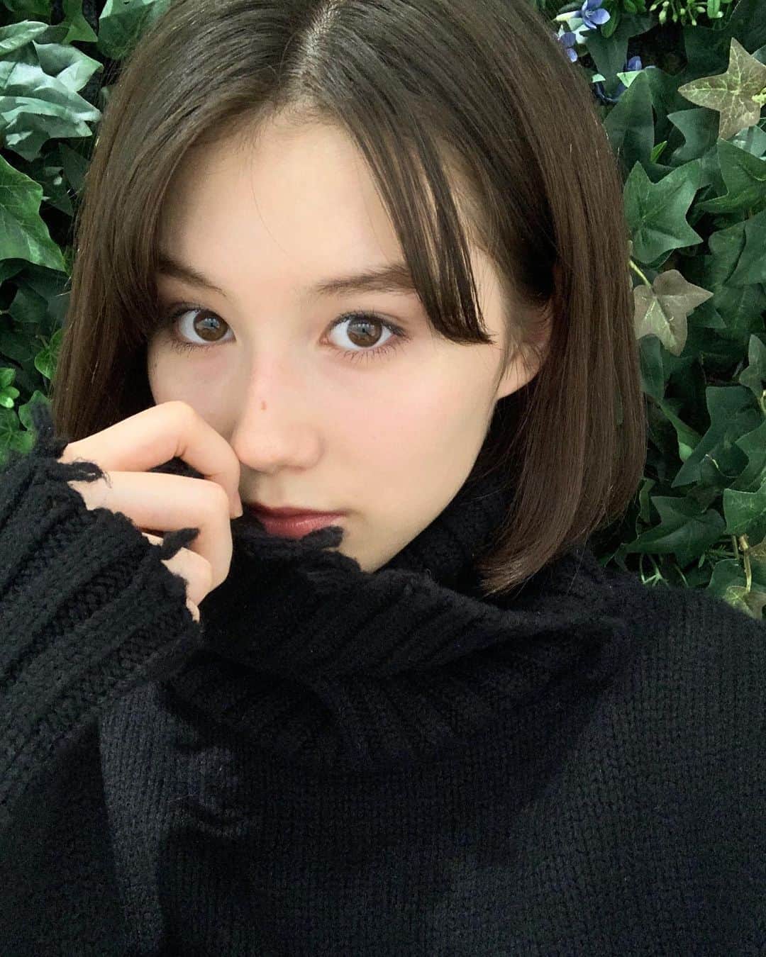 藤本林花美愛さんのインスタグラム写真 - (藤本林花美愛Instagram)「最近ね、NetflixとHulu行き来して海外ドラマと映画を自分でもびっくりする本数観てる😂  みんなのおすすめ映画、ドラマ教えて〜  わたしはBeverly Hills 90210 です🗽  #藤本リリー」11月6日 19時55分 - lily_1001_official