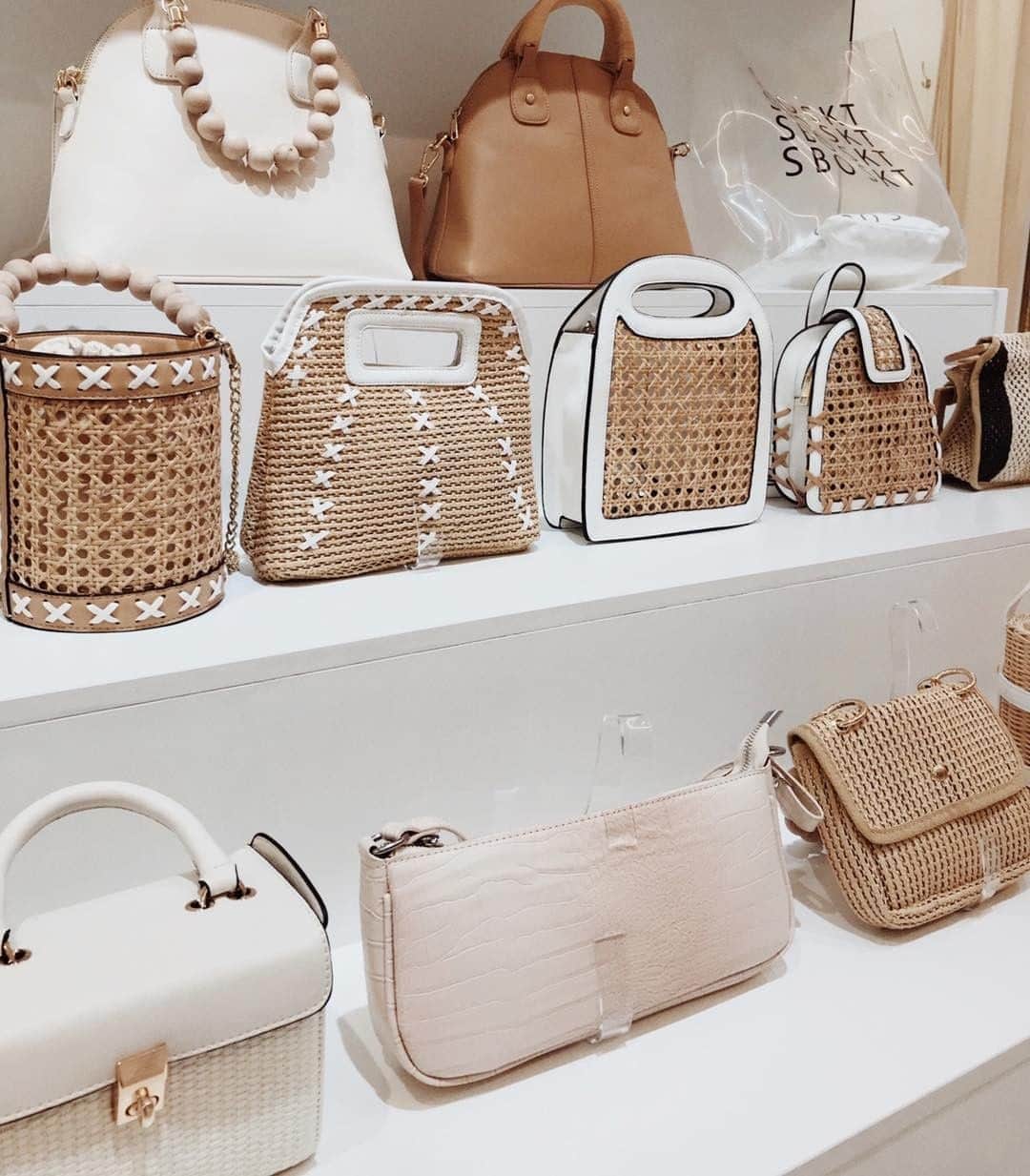 SABO SKIRTさんのインスタグラム写真 - (SABO SKIRTInstagram)「Our favourite kind of line up 😍 our #saboskirt accessories collection as seen instore @saboskirt_stores」11月7日 5時30分 - saboskirt
