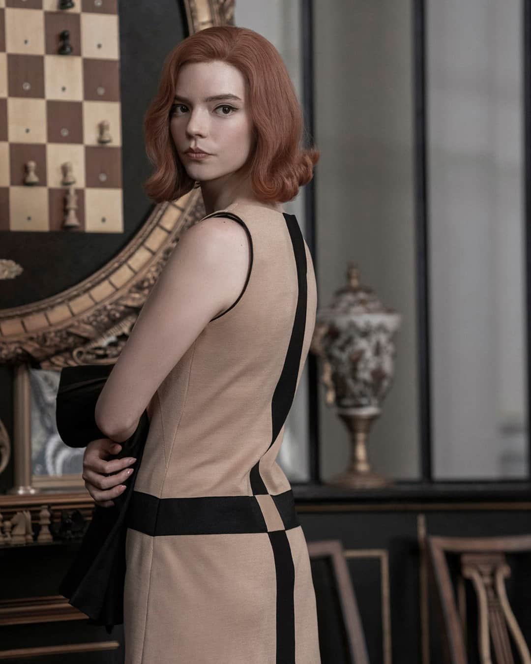 British Vogueさんのインスタグラム写真 - (British VogueInstagram)「Feeling ennui after binge-watching #EmilyinParis? The new @NetflixUK series #TheQueensGambit is the whip-smart style fix you need this autumn. Take chess prodigy Beth Harmon (played by #AnyaTaylorJoy) as your retro muse and read up on the secret messages behind her ingenious custom wardrobe courtesy of costume designer #GabrieleBinder at the link in bio.」11月7日 5時50分 - britishvogue