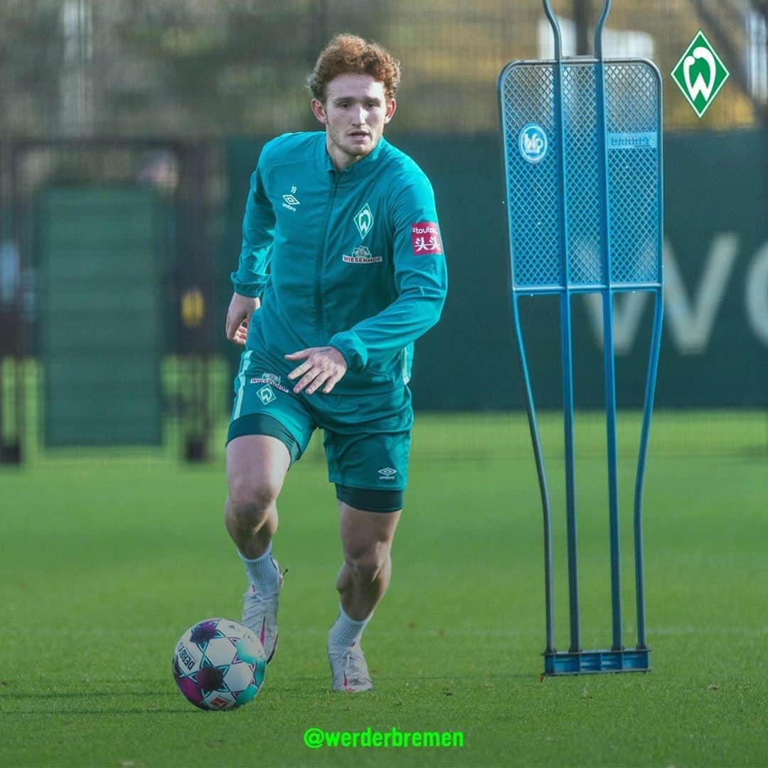 ヴェルダー・ブレーメンさんのインスタグラム写真 - (ヴェルダー・ブレーメンInstagram)「Anschwitzen✅  Torhunger✅  🔜 #SVWKOE _______ #werder #bremen #svw #bundesliga #flutlicht #heimspiel #nordphoto」11月6日 22時13分 - werderbremen