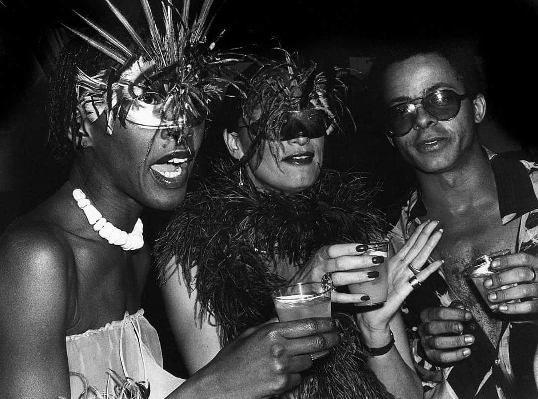 ブルックリン美術館さんのインスタグラム写真 - (ブルックリン美術館Instagram)「Studio 54 may have only been open for 33 months, but its legacy remains larger than life. At a moment when the United States was experiencing tumultuous times and New York City was on the brink of bankruptcy, Studio 54’s disco scene was a source of life and energy. The nightclub became iconic in its entirety, from those who kept it running day to day—including the doormen, DJs, lighting designers, and many more —to the wild parties, fashions, personalities, and legendary celebrity-studded events that made it light up every night. The legacy of Studio 54 lives on in our culture today. ⁠⠀ ⁠⠀ We're officially sold out of advance Studio 54: Night Magic tickets, but there are a limited number of tickets available at our admissions desk for the final weekend—we recommend arriving early to snag them. Thank you to everyone who visited, and keep on dancing!⁠ #studio54bkm ⁠⠀ Miestorm Serpent (American, born 1958). I Got the Feeling, February 23, 1978. Courtesy of the artist. © Miestorm Serpent ⇨ Meryl Meisler (American, born 1951). Reddish Hat and Blueish Shirt. Archival color pigment print. Courtesy of the artist. © Meryl Meisler ⇨ Tod Papageorge (American, born 1940). Studio 54, 1978. Gelatin silver photograph. Courtesy of the artist and Pace / MacGill Gallery. © Tod Papageorge ⇨ Meryl Meisler. Stretched on Floor (Silver Boots), 1977; printed 2019. Gelatin silver print. Courtesy of the artist. © Meryl Meisler ⇨ Meryl Meisler. Man Carries Judi Jupiter (Film Dress Designed and Created by Meryl Meisler), 1978. Archival color pigment print. Courtesy of the artist. © Meryl Meisler ⇨ Rose Hartman (American, born 1937). Bethann Hardison, Daniela Morera, and Stephen Burrows at Studio 54, 1978. Black and white photograph. Courtesy of the artist, www.rosehartman.com. © Rose Hartman ⇨ Rose Hartman. Steve Rubell, Giorgio de Sant'Angelo, and guest, Studio 54, 1978. Courtesy of the artist, www.rosehartman.com. © Rose Hartman ⇨ Dustin Pittman (American). Diana Ross, New Year's Eve, 1979. [Detail] Courtesy of the artist. © Dustin Pittman ⇨ Dustin Pittman. Stroke of Midnight at Studio, 1978–79. Photograph. Courtesy of the artist. © Dustin Pittman」11月6日 22時20分 - brooklynmuseum