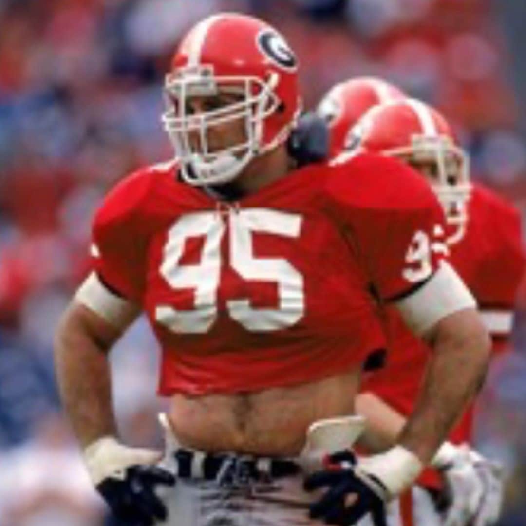 ビル・ゴールドバーグのインスタグラム：「#flashbackfriday  With the Ga/Fl game this weekend, I thought I’d bring out a relic from the #football archives 😬 #godawgs #collegefootball  @georgiafootball #spear #jackhammer #whosnext #95 #nosegaurd @sec #middrift @goldbergsgarage @wwe」