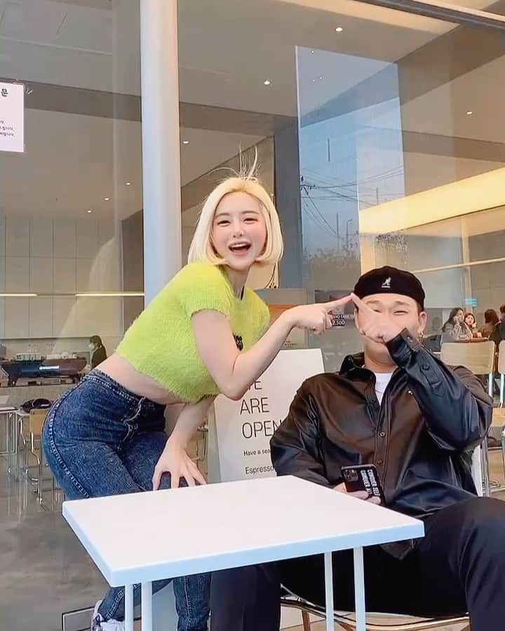 Dj Sodaのインスタグラム：「@itsjustswings #스윙스 오빠랑 슈팅스타챌린지💚  🎵DJ SODA - SHOOTING STAR」