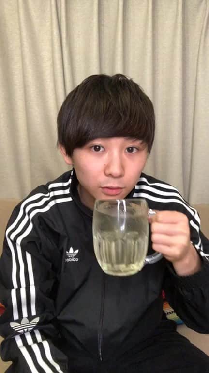 須賀健太のインスタグラム：「フォロワー様18万人記念！😳」
