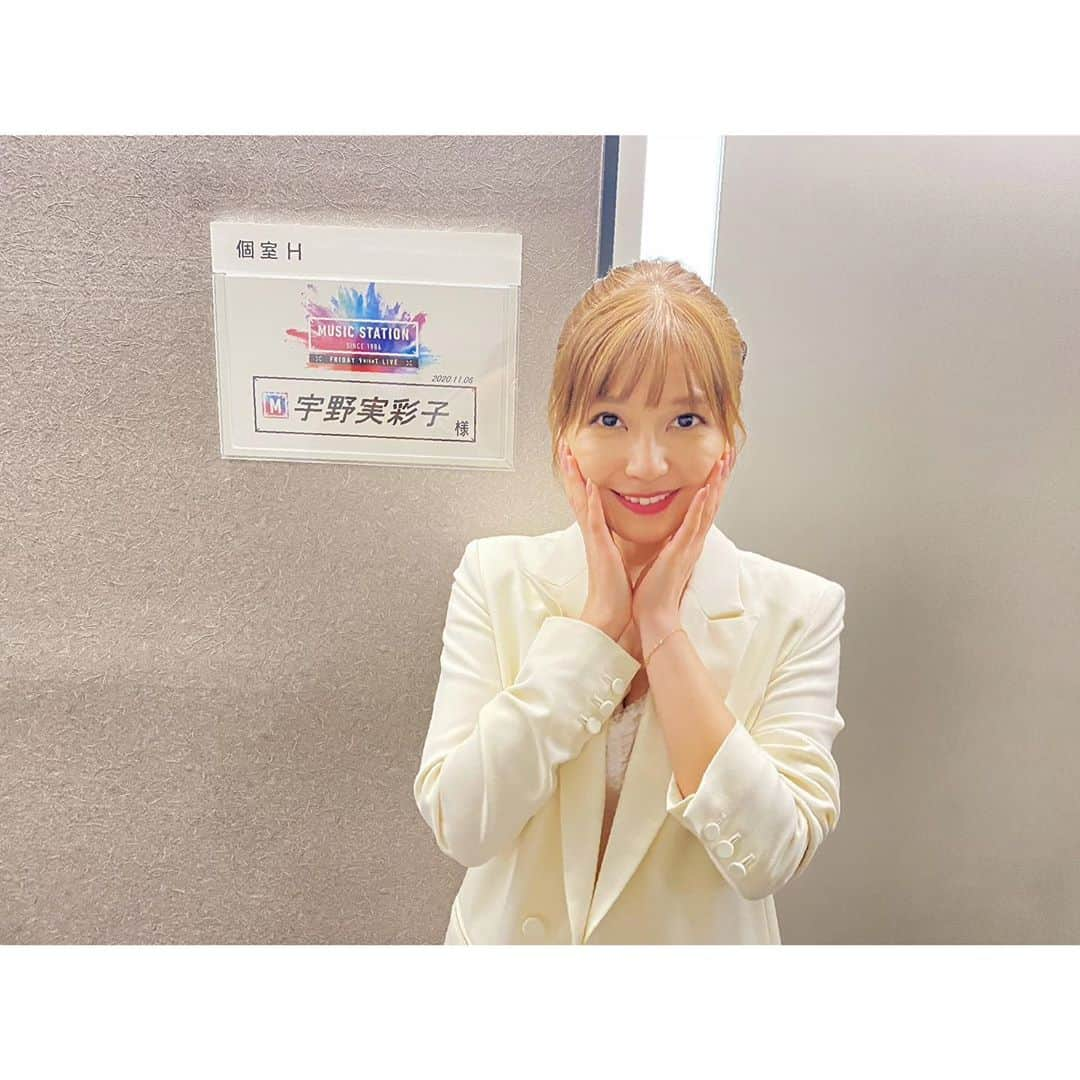 宇野実彩子さんのインスタグラム写真 - (宇野実彩子Instagram)「.﻿ Ｍステ、ソロ初出演ありがとうございました📺‼️﻿ ﻿ あぁ～緊張したけど楽しめました😊﻿ たくさんのエールをありがとう🌈﻿ ﻿ YouTubeもカバー企画も始めて良かったなぁ...としみじみ🥺✨﻿ ﻿ ありがとう♥️﻿ ﻿ #Mステ﻿ #カバー﻿ #宇野実彩子」11月6日 22時46分 - misako_uno_aaa