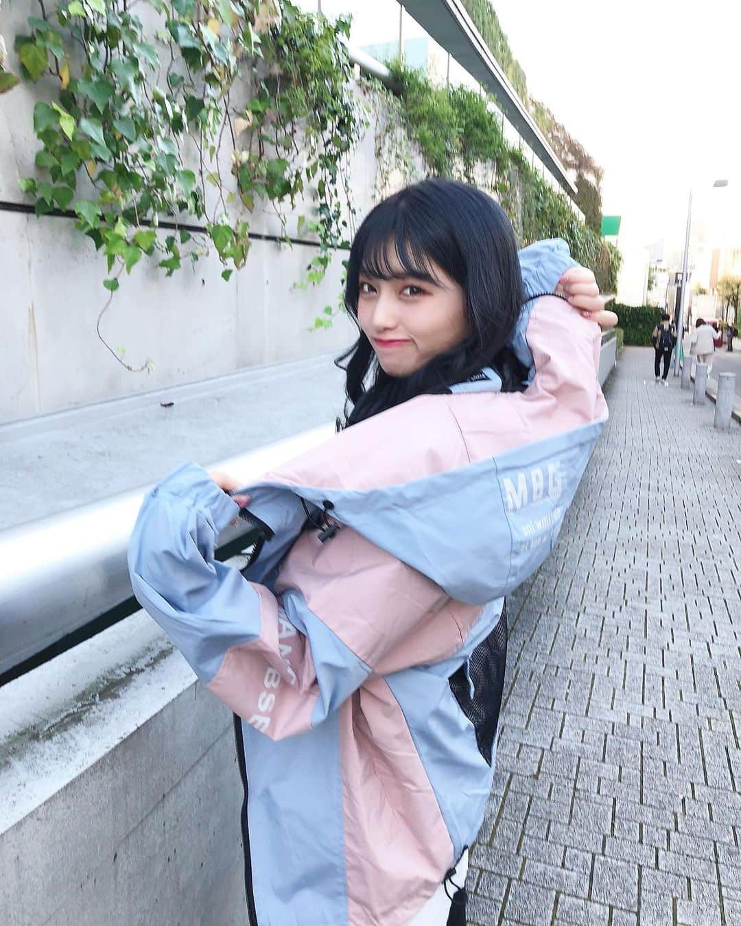宇佐神星（きらり）さんのインスタグラム写真 - (宇佐神星（きらり）Instagram)「. @pivot_door のパーカー🤍 . これからもリールで踊ってみた載せようと思うから リクエスト曲あればコメントしてね🦋」11月6日 22時46分 - kirari_usami