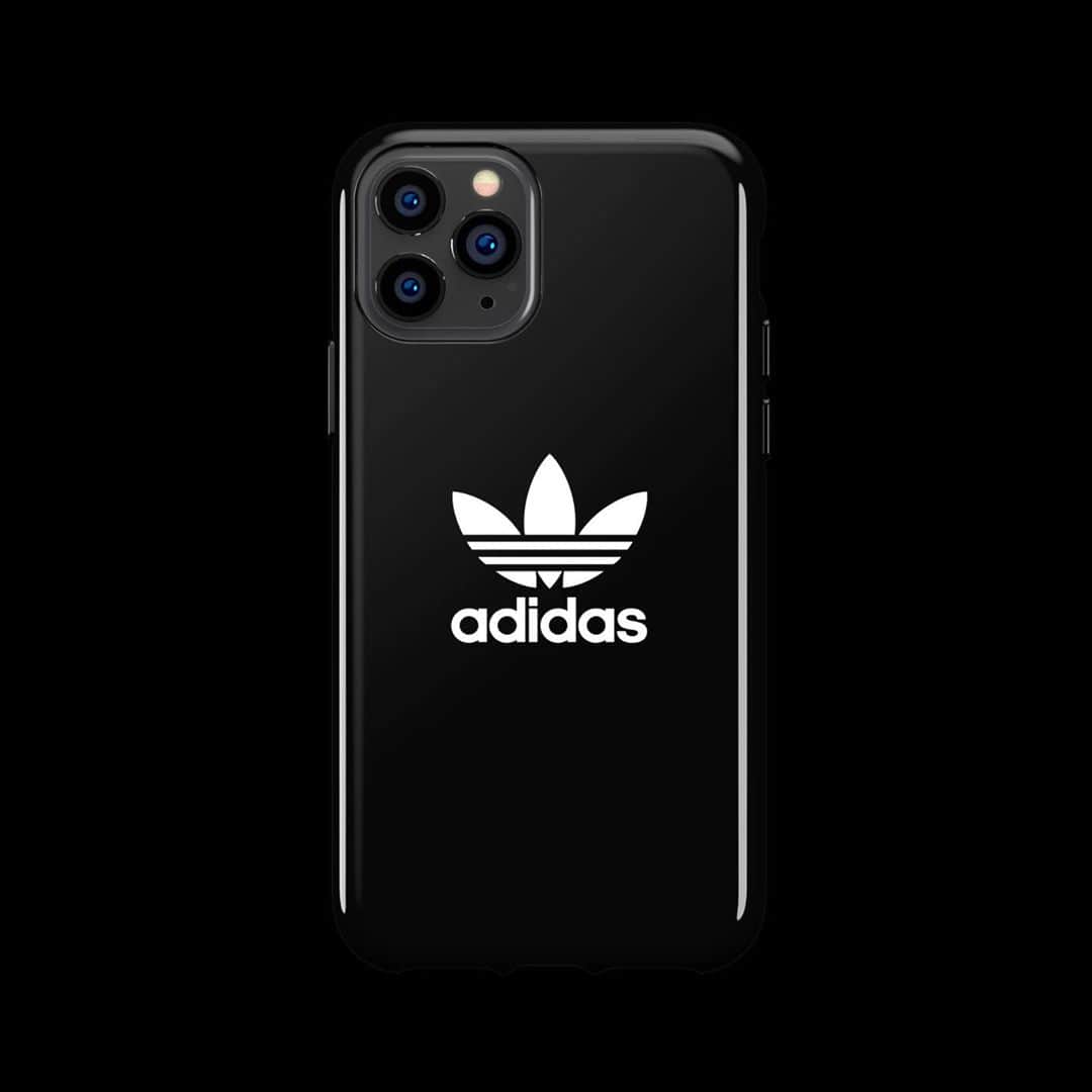 Telecom Lifestyleさんのインスタグラム写真 - (Telecom LifestyleInstagram)「A new addition to the trefoil-family.⁣ ⁣ Shop our Glossy Snap Case now in multiple colors at www.adidascases.com⁣ —⁣ #heretocreate #adidasoriginals」11月6日 22時57分 - adidascases