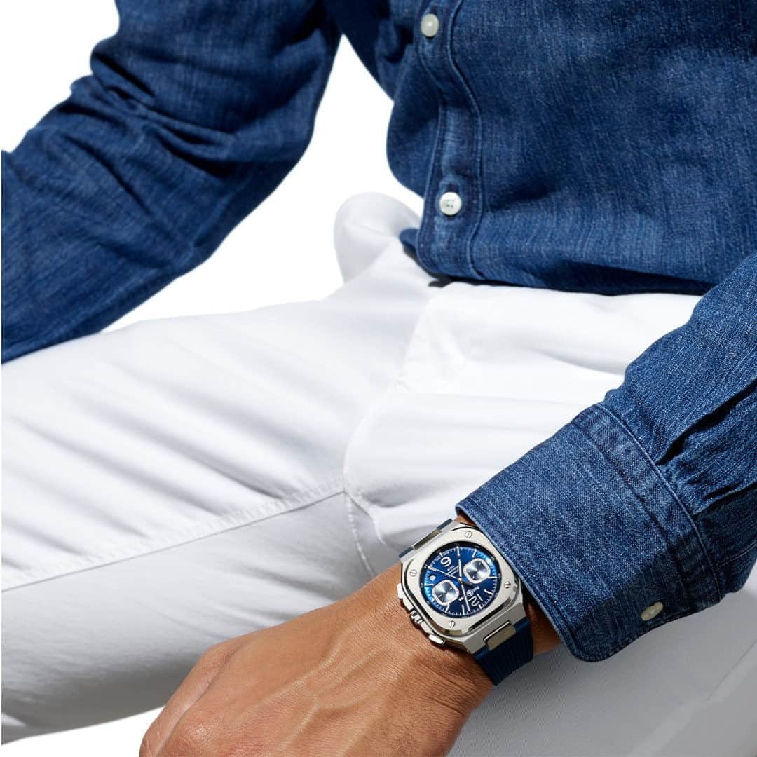 ベル&ロスさんのインスタグラム写真 - (ベル&ロスInstagram)「New BR 05 Chrono Blue Steel: Strong blue, strong watch. #BR05 #BR05chrono #BRmanifesto #timeinstrumentsforurbanexplorers #timeinstruments #fromthecockpittothewrist #onthewrist #staystrong」11月6日 23時00分 - bellrosswatches