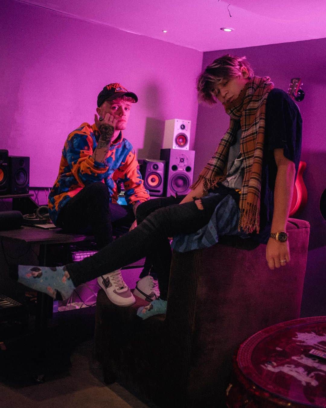 Bars and Melodyのインスタグラム：「OWN WAYS MUSIC VIDEO OUT NOW !!!!!!」