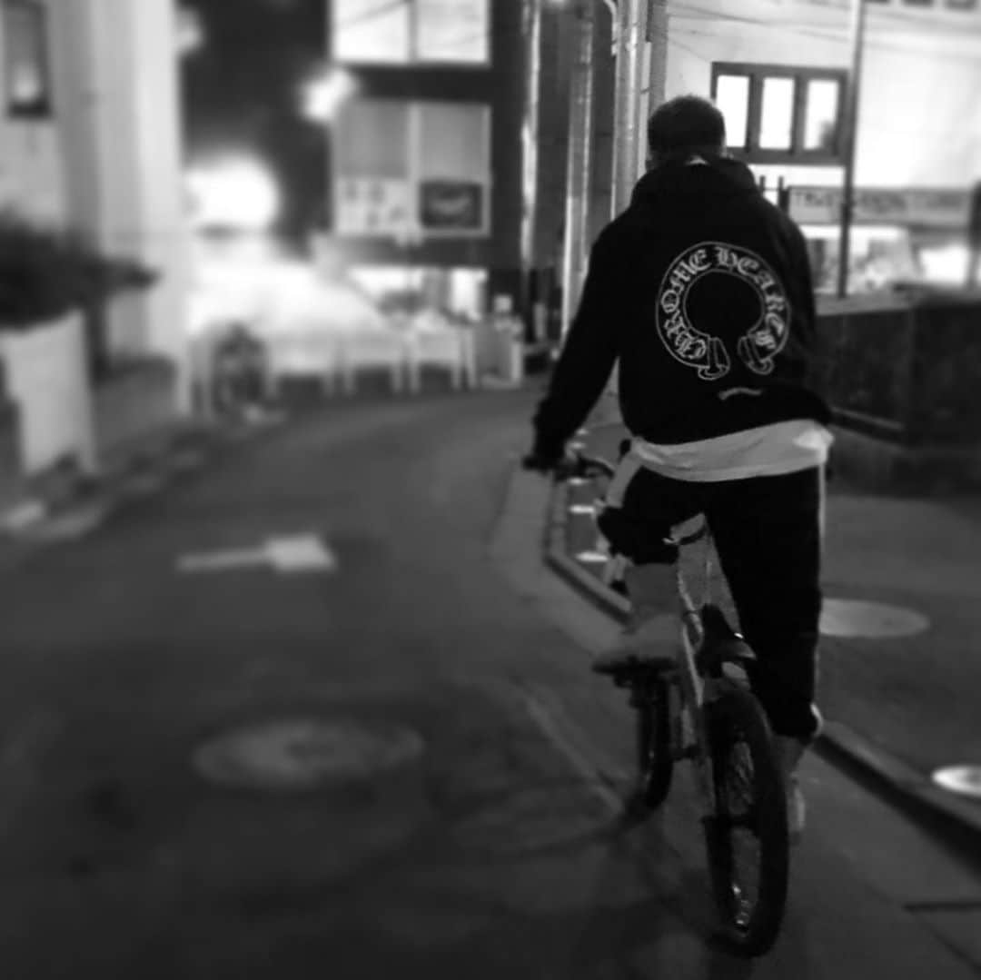 勧修寺玲旺のインスタグラム：「🚲」