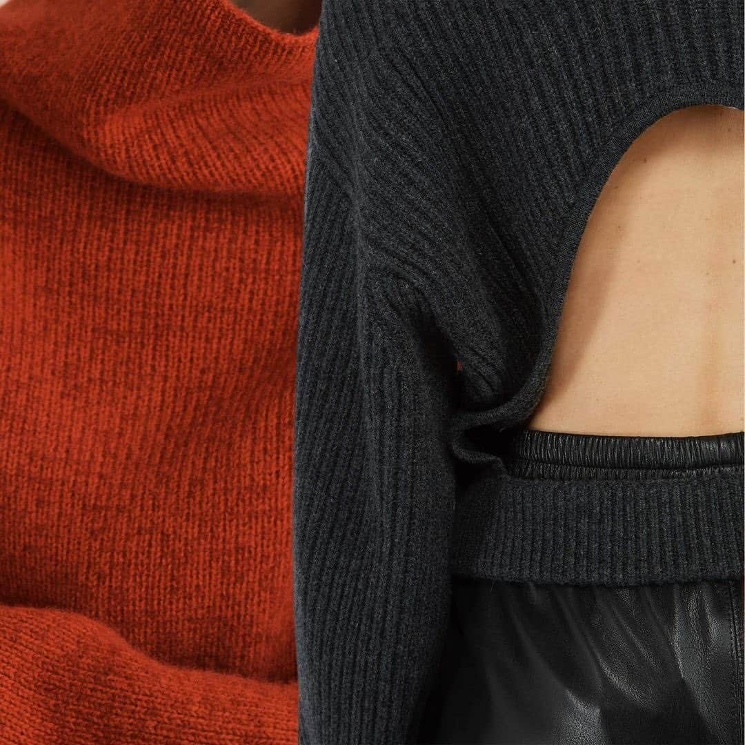 レクレルールのインスタグラム：「Pure cashmere selection to wear anytime and everywhere (you can go!)...Find new winter favorites on leclaireur.com   #Leclaireur #conceptstore #cashmere  #lekasha #lekasha1918 #r13 #chloe #jilsander」