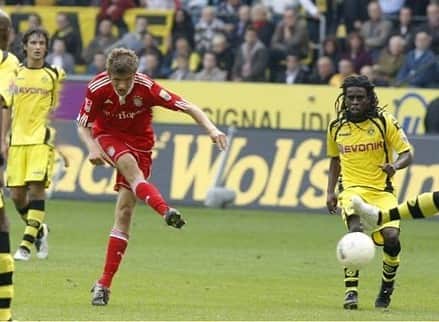 トーマス・ミュラーのインスタグラム：「How it started 😜😋🥕 #germanclassiker #thomats #spotznwadl #timeflys #bvbfcb #franckwarfürdiebundesligaeinleckerbissen #bundesligaklassiker #heißwiefrittenfett」