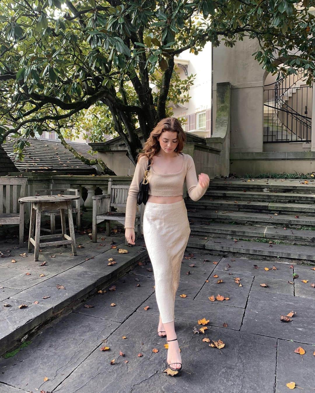 Kelsey Simoneのインスタグラム：「Just uploaded a styling challenge! Love testing my fashion skills, so I shopped at stores I don’t like & tried to style the cutest outfits I could!! If you want to watch, the link is in my bio ✨」