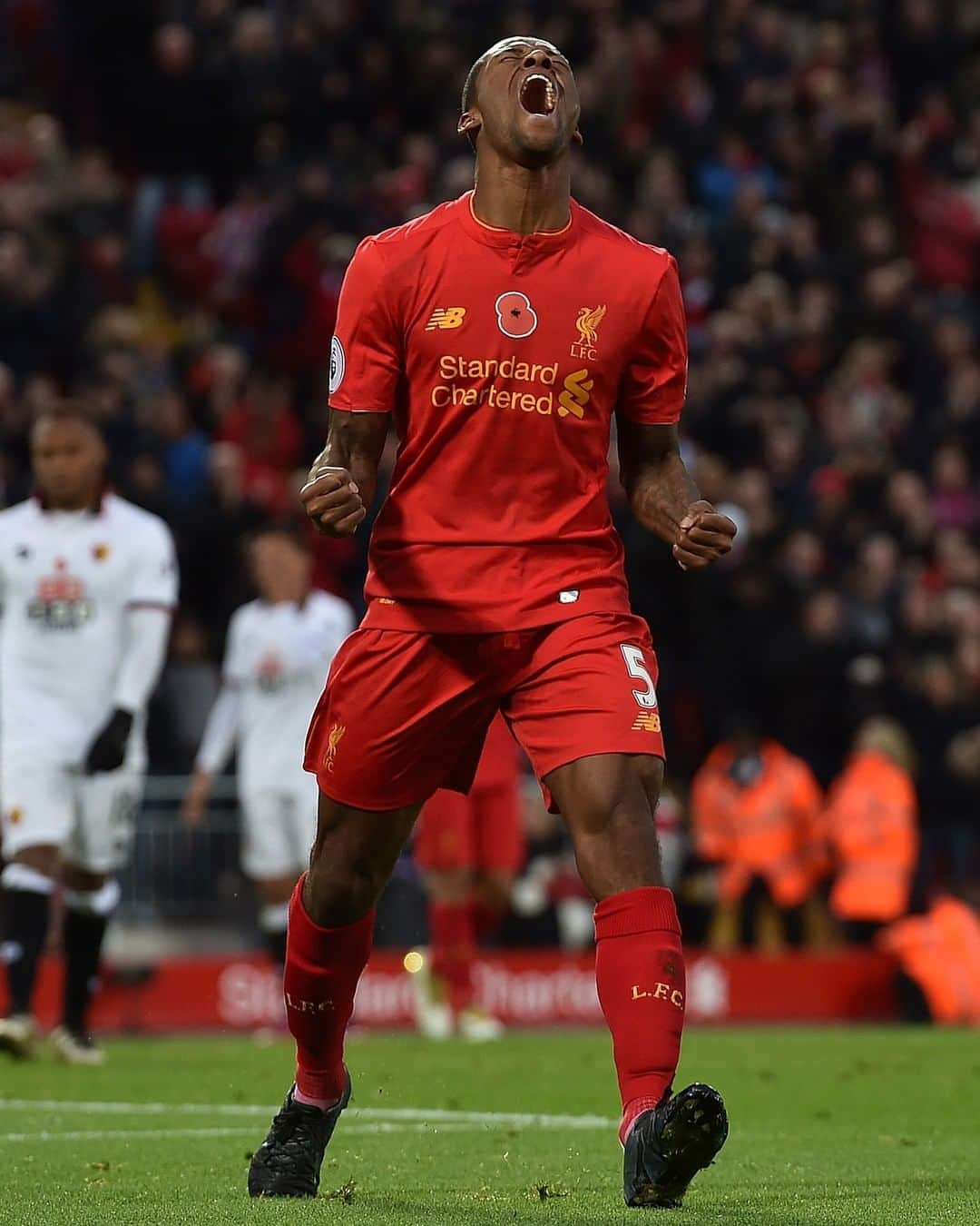 リヴァプールFCさんのインスタグラム写真 - (リヴァプールFCInstagram)「That 𝗣𝗔𝗦𝗦𝗜𝗢𝗡 🤩 #OnThisDay in 2016, Gini netted his first goal for us 🙌⚽️ #LFC #LiverpoolFC #Gini」11月7日 1時33分 - liverpoolfc