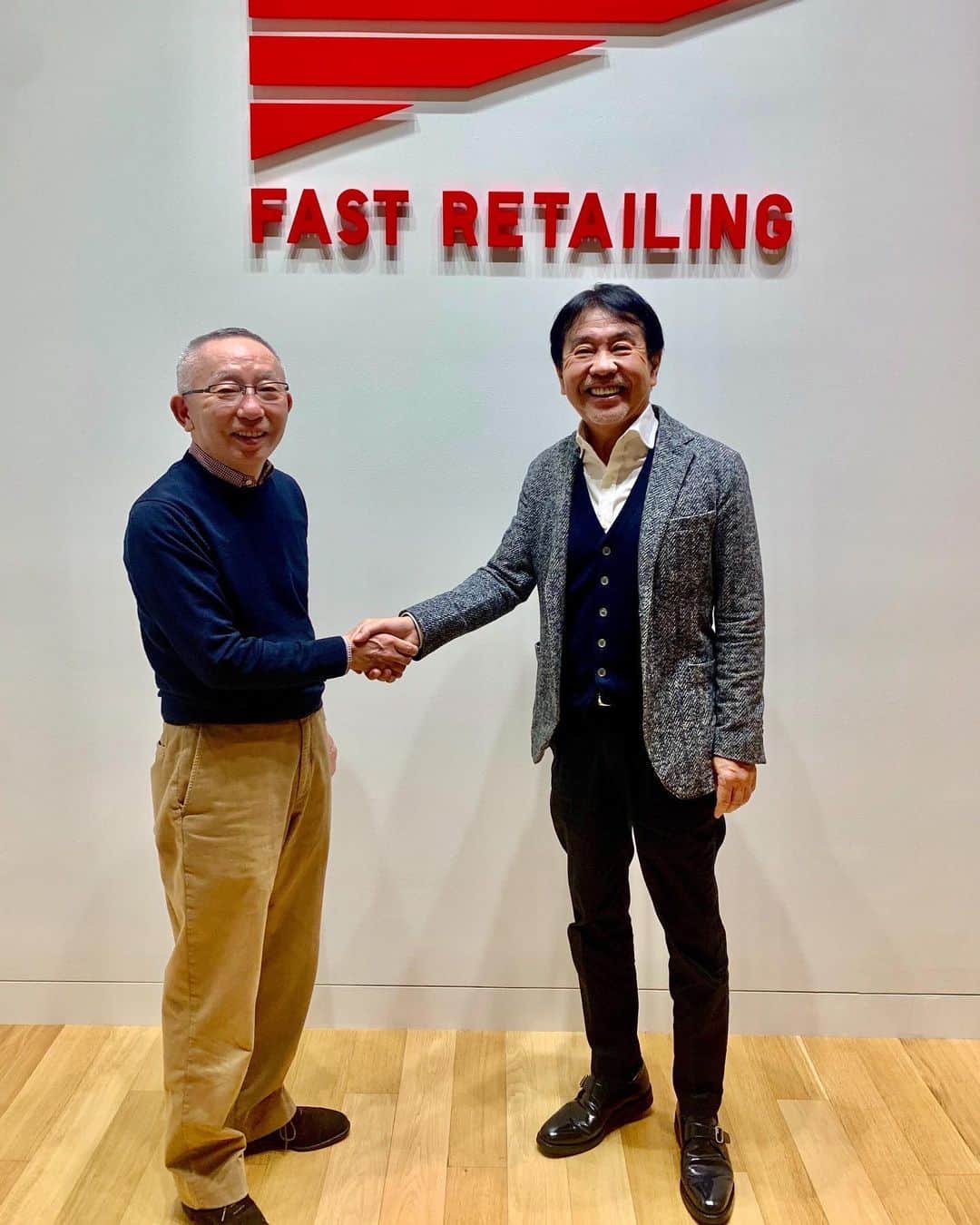 のインスタグラム：「UNIQLO本社を見せていただきました❣️ 素晴らしいオフィスでした😊👍 柳井社長とも会談‼️ありがとうございました。  #UNIQLO #fast_retailing #柳井正会長兼社長 #ユニクロ本社」
