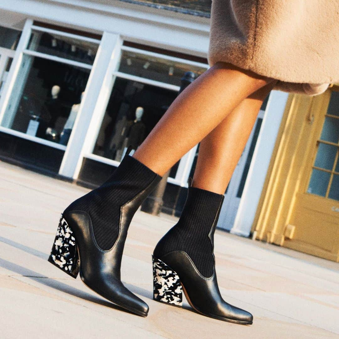 Jimmy Chooさんのインスタグラム写真 - (Jimmy ChooInstagram)「Walk tall in the western boot trend with MELE, featuring marble heel #JimmyChoo」11月7日 2時01分 - jimmychoo