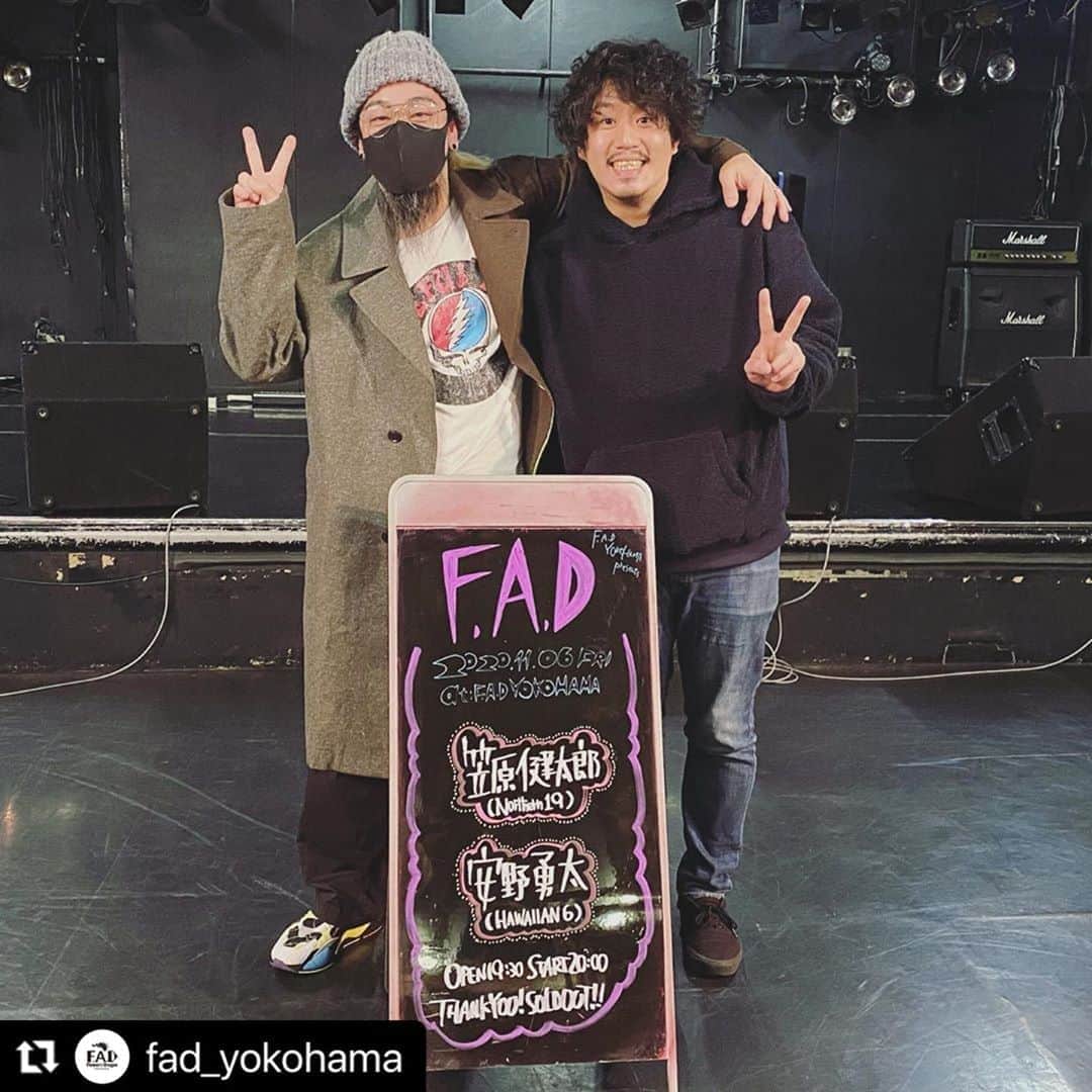 安野勇太のインスタグラム：「久しぶりの弾語りライブ最高に楽しかったです！皆様ありがとうございました！今日も辛ラーメン食って寝ますw #Repost @fad_yokohama with @make_repost ・・・ 【本日のF.A.D】 2020年11月6日(金)  F.A.D vol.2   安野勇太(HAWAIIAN6) 笠原健太郎(Northern19)  本日もありがとうございました😌✨ 楽しい夜でしたー！！！  #fadyokohama #northern19 #hawaiian6 #livehouse #live #music #japan #rock #acoustic #yokohama」