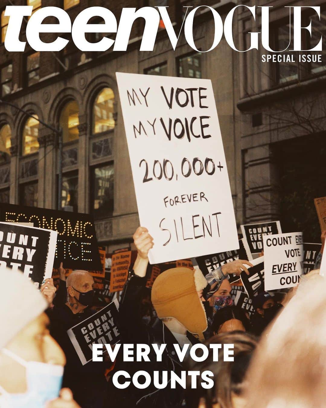 Teen Vogueさんのインスタグラム写真 - (Teen VogueInstagram)「It's been an election week like none other. With the country on the edge of its seat, Teen Vogue sent photographers to three major cities to document the November 2020 election in all its chaos, joy and resistance. At the link in bio, our special issue gives you an on-the-ground look at what democracy looks like.  📸: @anndyjackson (1-5 • NYC) 📸: @veronik_bandw (6-10 • DC)」11月7日 2時21分 - teenvogue