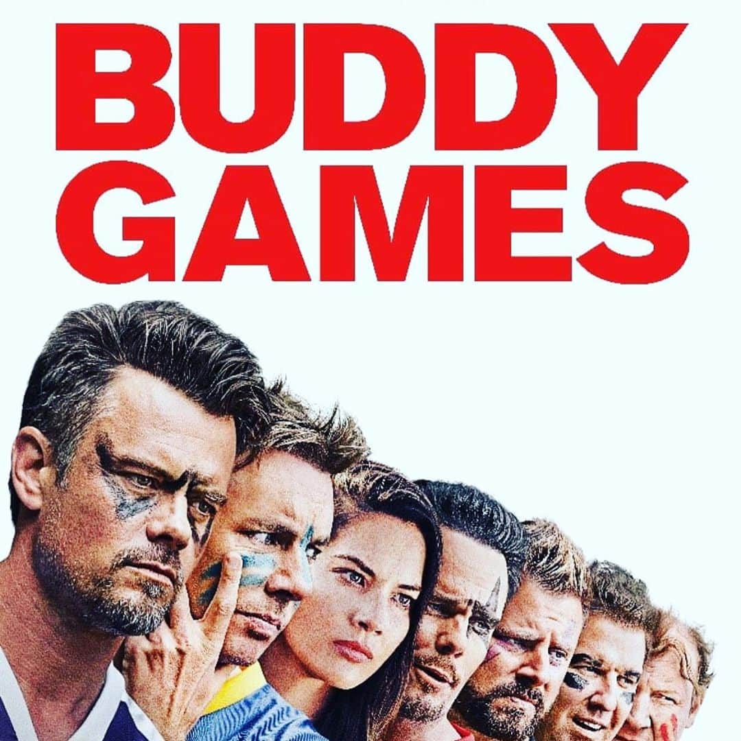 ニック・スウォードソンさんのインスタグラム写真 - (ニック・スウォードソンInstagram)「This Thanksgiving......game on. @joshduhamel @oliviamunn @daxshepard @kevindillonofficial @jamesroday trailer in bio」11月7日 2時55分 - realnickswardson