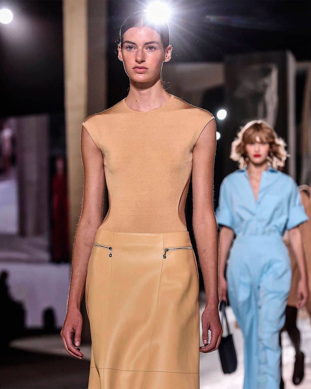 Fashion Weekのインスタグラム：「Head-to-toe chic at @hermes ✨ Photo by @gettyimages at #PFW Oct. 2020.」