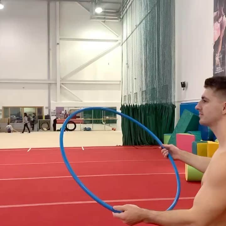 マックス・ウィットロックのインスタグラム：「Who’s task was harder mine or @haydenskinner43 ??? 😂」