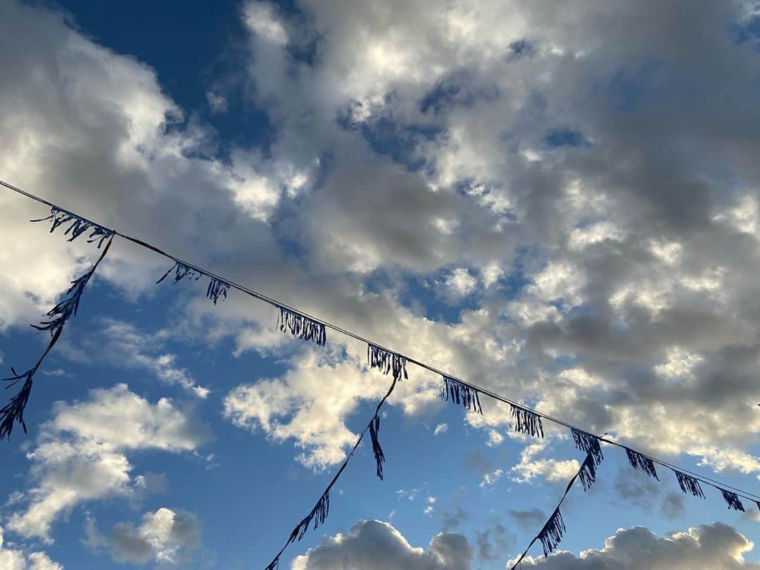 ケイティー・フィンドレーさんのインスタグラム写真 - (ケイティー・フィンドレーInstagram)「big sky breathe.」11月7日 4時32分 - katicatronica