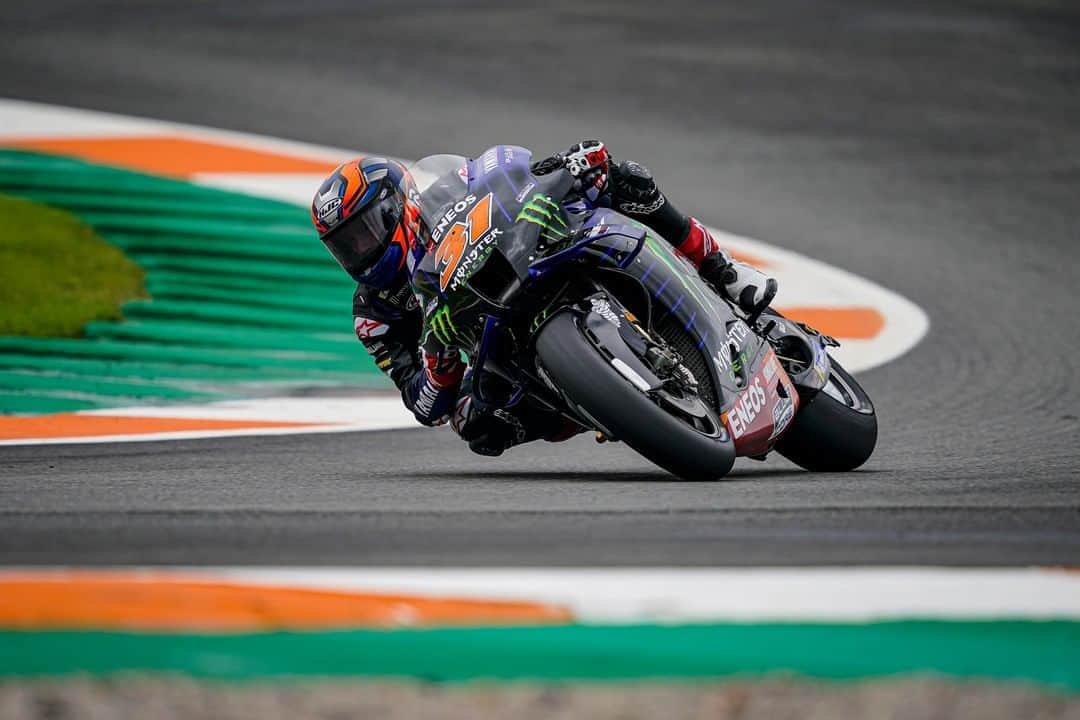 YamahaMotoGPさんのインスタグラム写真 - (YamahaMotoGPInstagram)「💬 @garrettgerloff, #EuropeanGP FP1 + FP2 Result - P19:  "All in all, it was an amazing experience. It was unreal seeing Valentino after the second  session saying ‘Hey, awesome job, man!' That’s what dreams are made of, you know?"  #MonsterYamaha  #MotoGP」11月7日 4時46分 - yamahamotogp