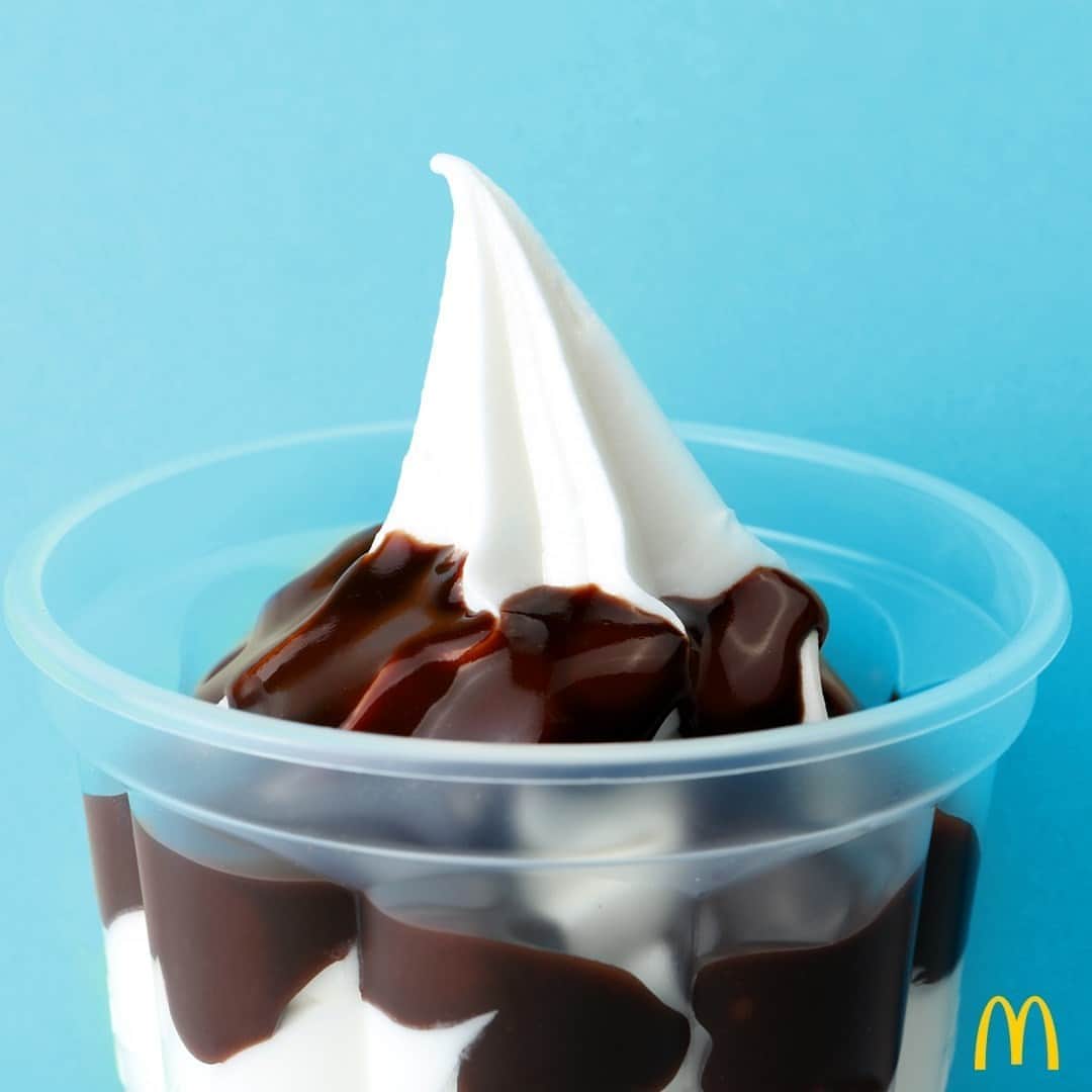McDonald's Philippinesのインスタグラム：「Reward yourself with something sweet and share it with a friend! 🥰 Choose from 2 Sundaes, 2 McFloat, or one of each for only ₱55 ✨ only when you download the McDonald's App today!  Terms and Conditions apply.」