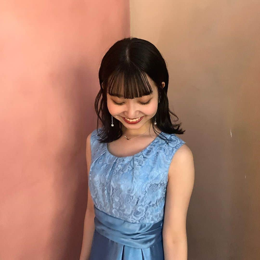 竹村夏音のインスタグラム：「PV撮影で着てたドレス👗💙 可愛かったなあ〜〜♡  #ミス桜美林コンテスト2020#ミス桜美林大学#ドレス#ドレスコーデ#サロモ#サロンモデル#サロモ撮影#サロモ希望#撮影モデル#サロモ東京#サロンモデル希望#サロンモデル東京#お洒落さん#ヘアアレンジ#ヘアスタイル#黒髪#ホワイトニング#dress#lfl#인스타그램#셀스타그램#셀카#좋아요#오오티디#韓国ヘア#ヘア撮影」