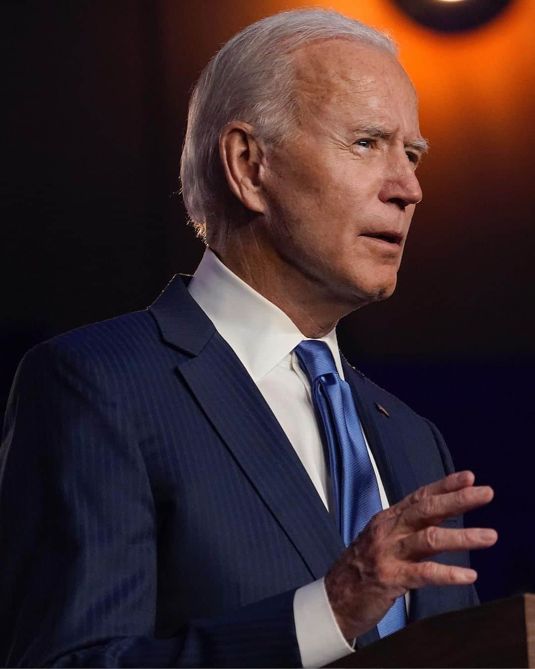 Just Jaredさんのインスタグラム写真 - (Just JaredInstagram)「Joe Biden gave an inspiring speech on Friday night as the election went on, tallying up more votes around the country. Head to JustJared.com to watch his full speech  #JoeBiden Photos: Getty」11月7日 15時22分 - justjared