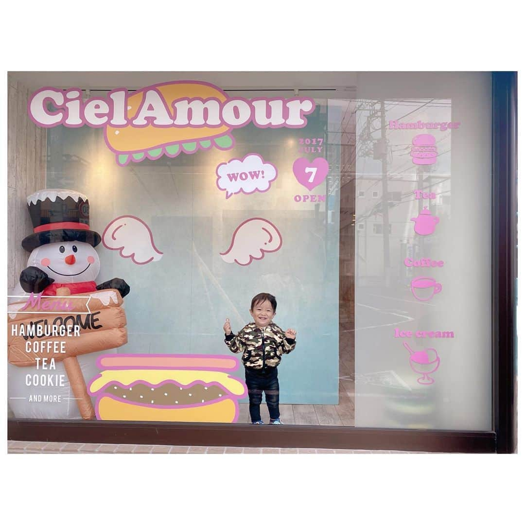 辻希美さんのインスタグラム写真 - (辻希美Instagram)「@ciel_amour に寄り道🍔💕  #CielAmour #シエルアムール #母の店 #ハンバーガー屋さん #🍔💕 #是非ご来店お待ちしております #🙏💕」11月7日 15時32分 - tsujinozomi_official