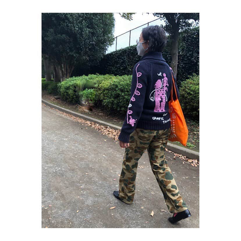 黒沢あすかさんのインスタグラム写真 - (黒沢あすかInstagram)「・ ・ ・ 用事を済ませてちょっと散策。  #曇り空もいいもんだ  #ときどきパラパラと雨　 #黒沢あすか」11月7日 16時01分 - kurosawa_asuka_official