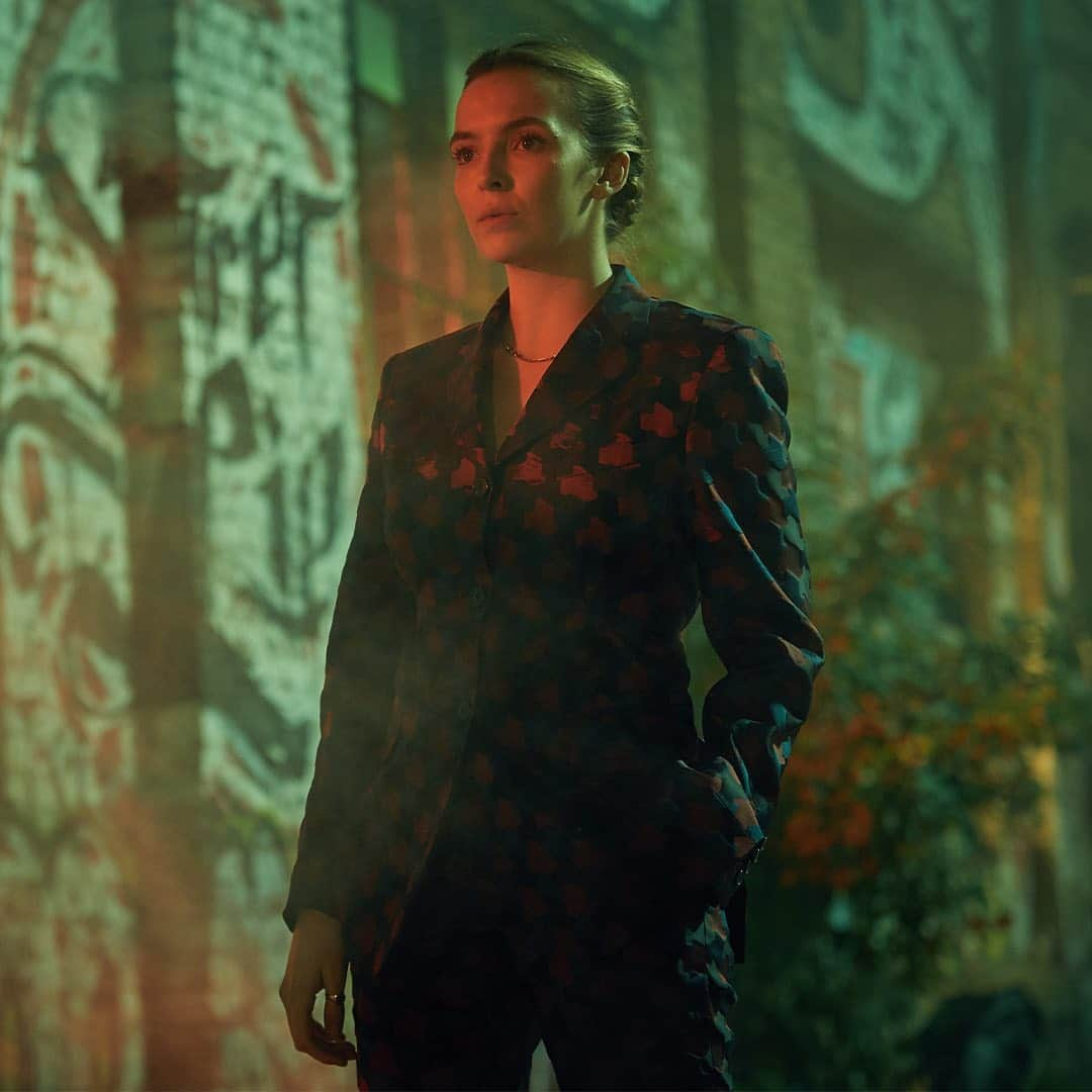 Hulu Home of Emmy-winningさんのインスタグラム写真 - (Hulu Home of Emmy-winningInstagram)「Villanelle is always dressed to kill. Season 3 of #KillingEve is now streaming.」11月7日 7時32分 - hulu