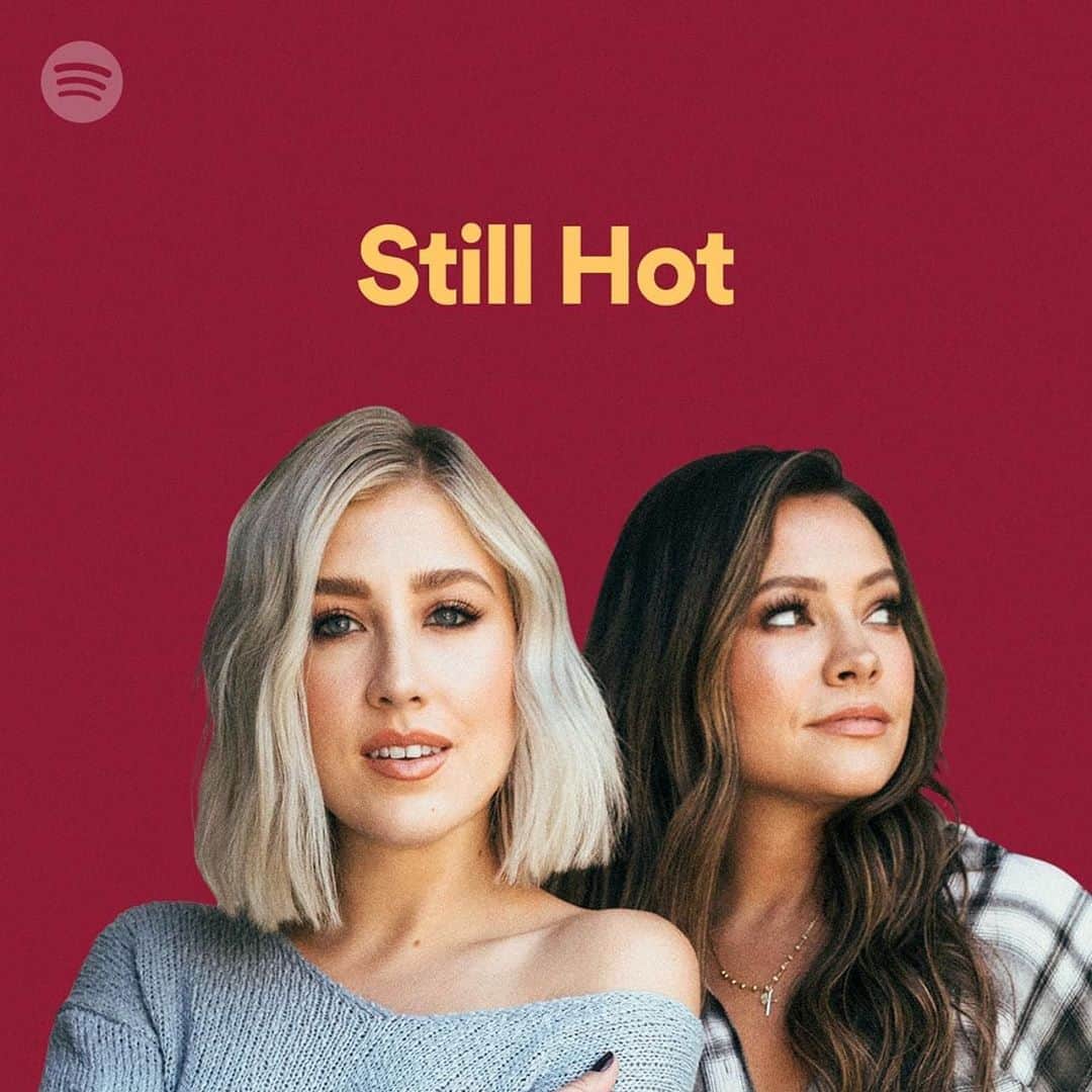Maddie & Taeさんのインスタグラム写真 - (Maddie & TaeInstagram)「You can thank @Spotify for the perfect weekend playlist.💃 Listen at the link in our story!」11月7日 7時46分 - maddieandtae